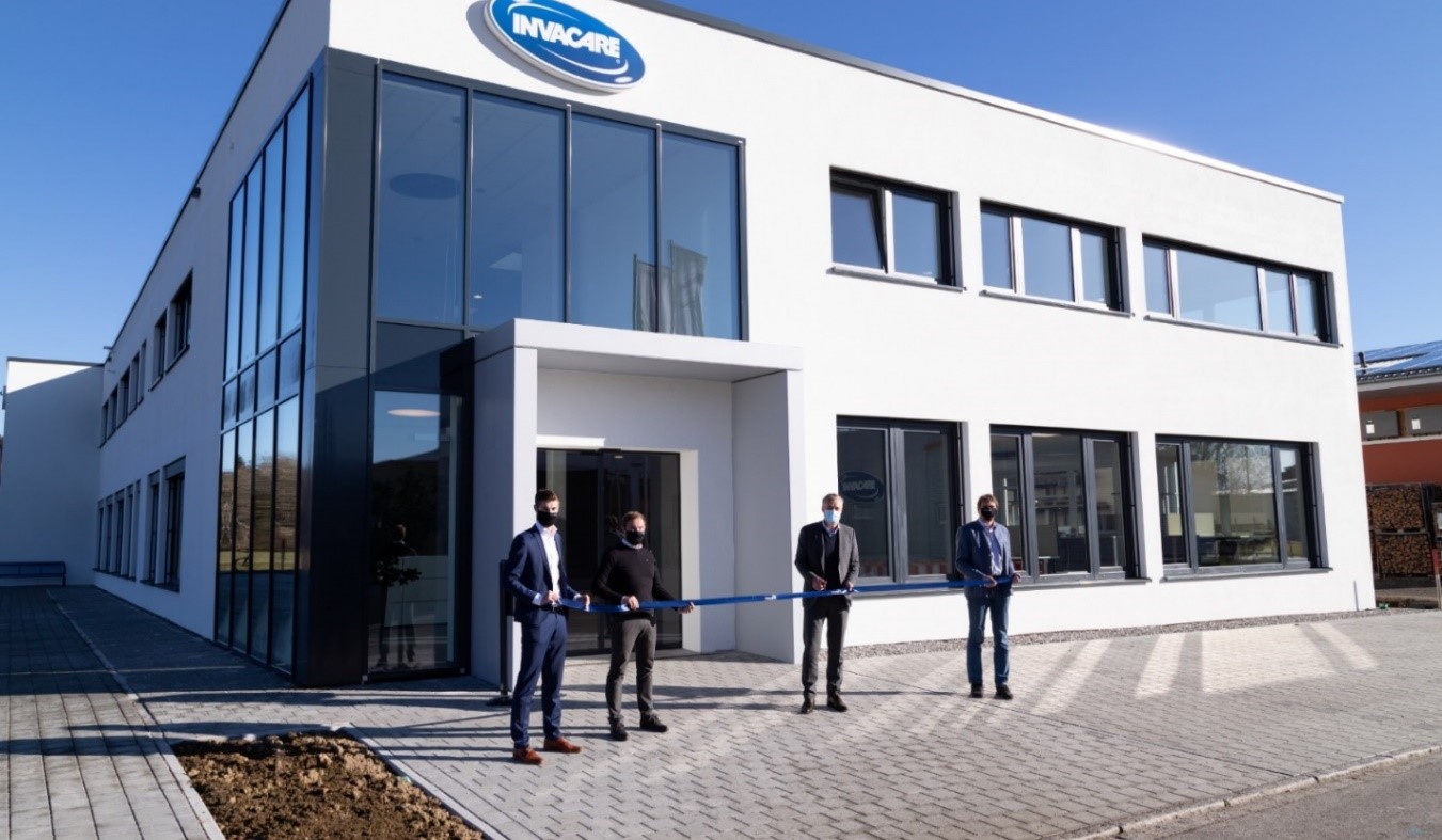 Invacare Schlüsselübergabe Band Durchschneiden