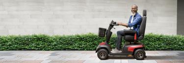 Elektromobil Invacare Comet Pro