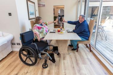 Manueller Rollstuhl Invacare Action Ampla
