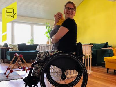 Samantha Köhler im Rollstuhl mit Baby Samantha Köhler im Rollstuhl mit Baby