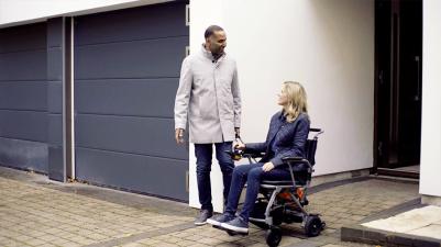 Elektrorollstuhl Invacare Kompas Anwendungsbeispiel